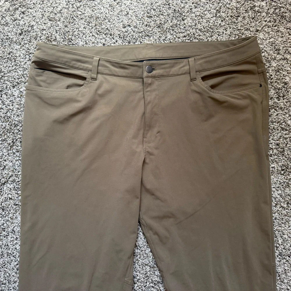 lululemon athletica classic fit